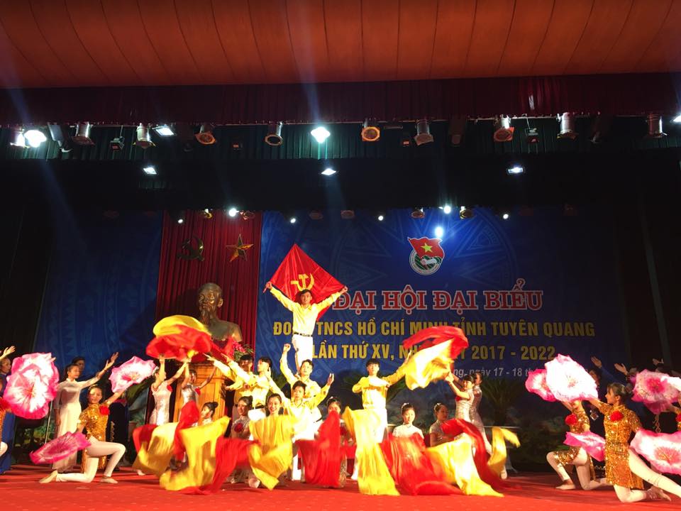 Chùm ảnh: Văn nghệ chào mừng Đại hội và chào mừng thành công Đại hội Đoàn TNCS Hồ Chí Minh tỉnh Tuyên Quang lần thứ VX, Nhiệm kỳ 2017-2022