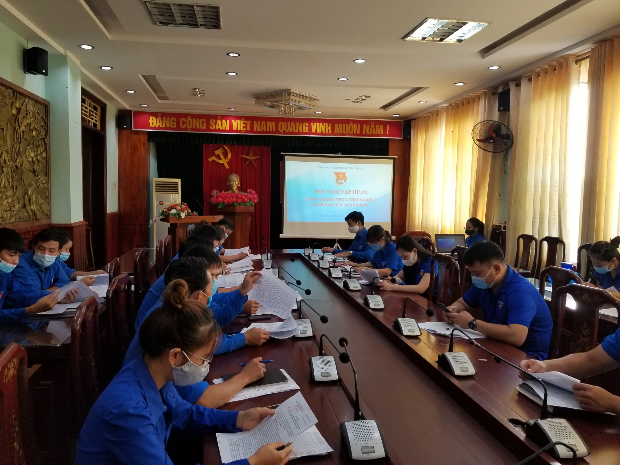 Huyện đoàn Yên Sơn tổ chức Hội nghị tập huấn trang bị kiến thức khởi nghiệp cho đoàn viên, thanh niên