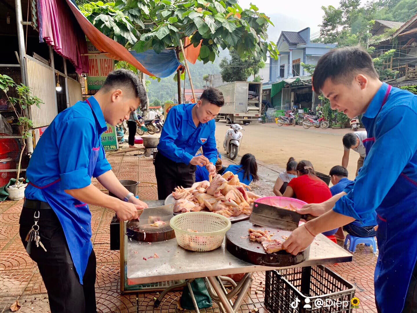 Tuổi trẻ huyện Lâm Bình tham gia các hoạt động Tiếp sức mùa thi năm 2022