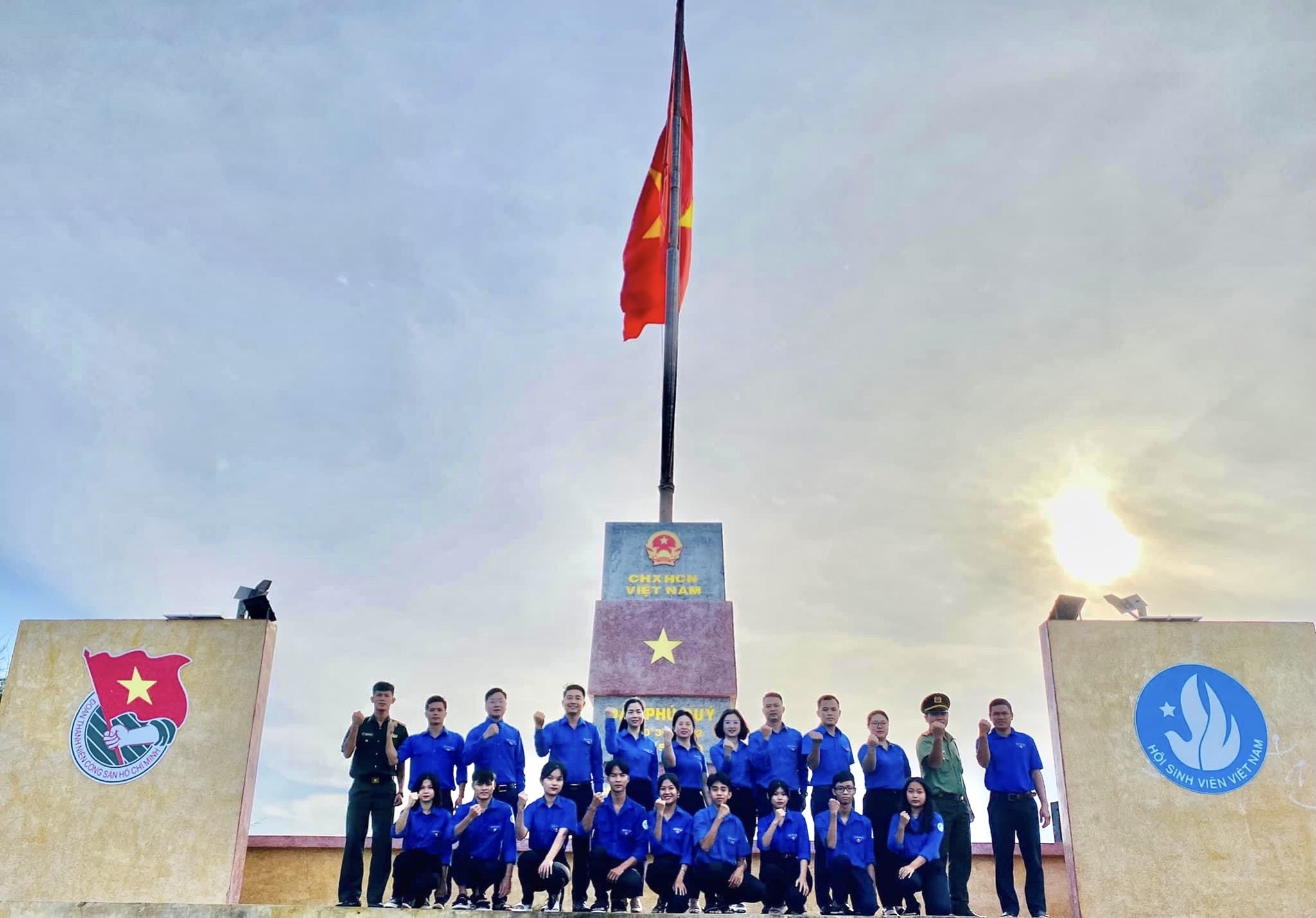 Hành trình “Tuổi trẻ Tuyên Quang vì biển, đảo quê hương” tại huyện đảo Phú Qúy, tỉnh Bình Thuận
