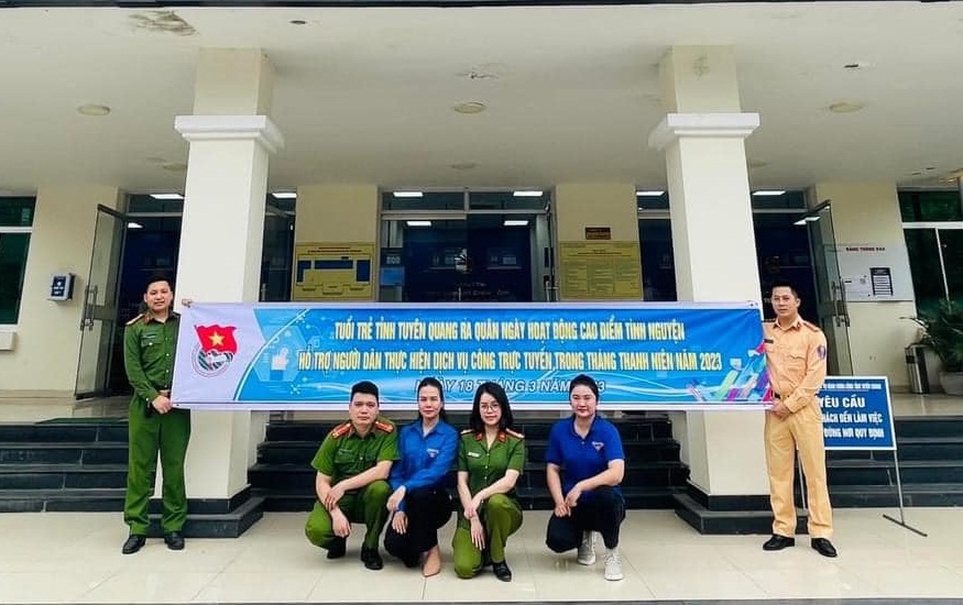 Tuyên Quang: Tuổi trẻ đồng loạt hưởng ứng Ngày hoạt động cao điểm “Tình nguyện hỗ trợ người dân thực hiện dịch vụ công trực tuyến” Tháng Thanh niên năm 2023