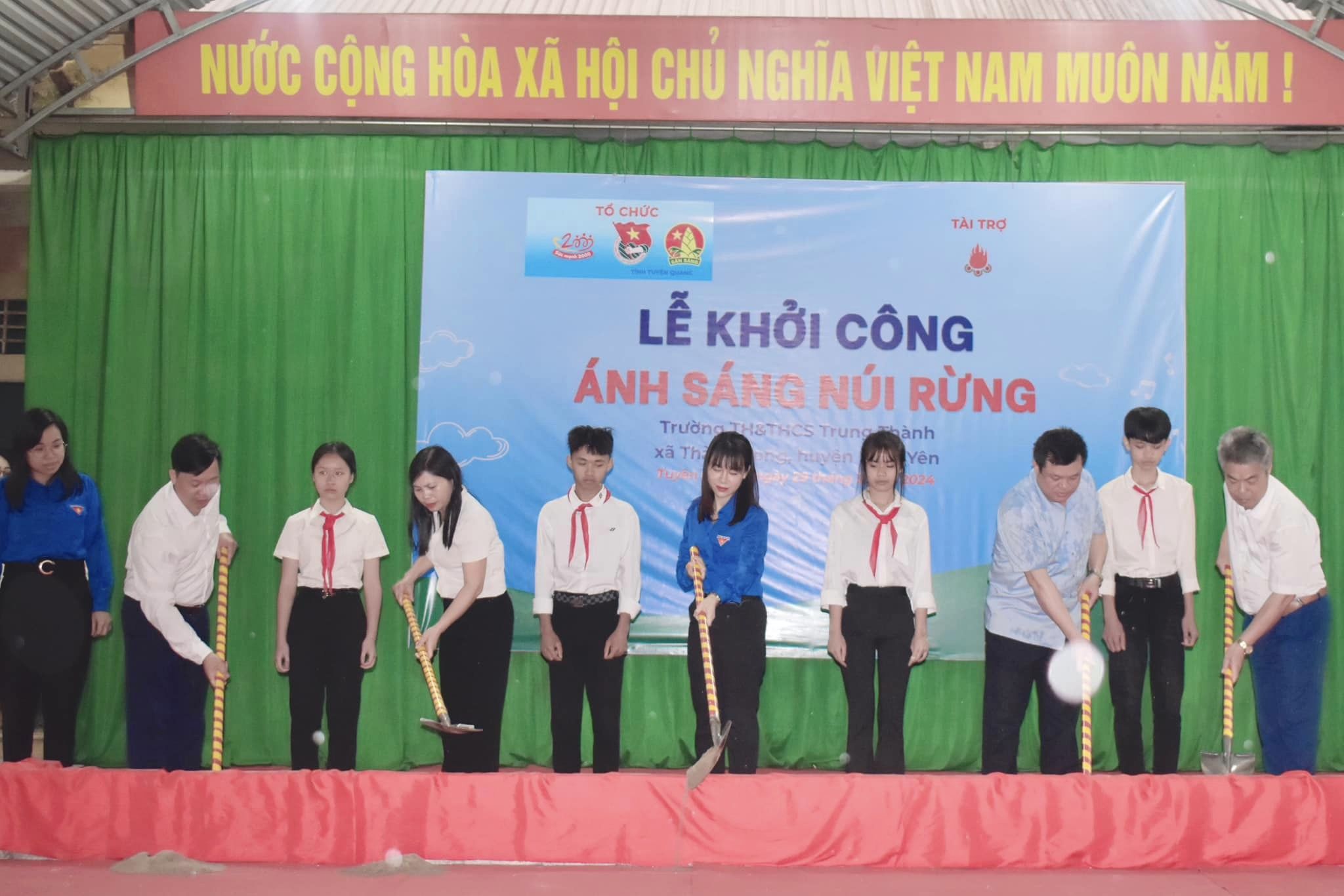 Tỉnh đoàn, Hội đồng Đội tỉnh tổ chức khởi công xây dựng công trình 02 lớp học tại huyện Hàm Yên