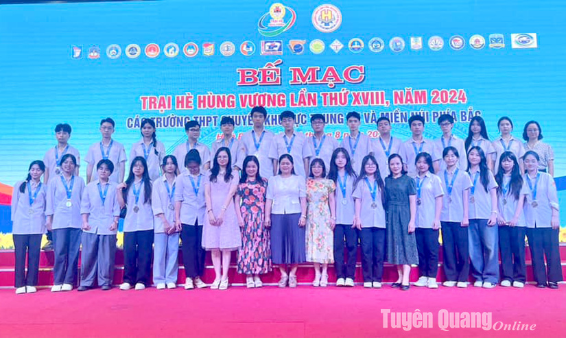 Học sinh Trường THPT Chuyên Tuyên Quang giành 50 huy chương tại Trại hè Hùng Vương