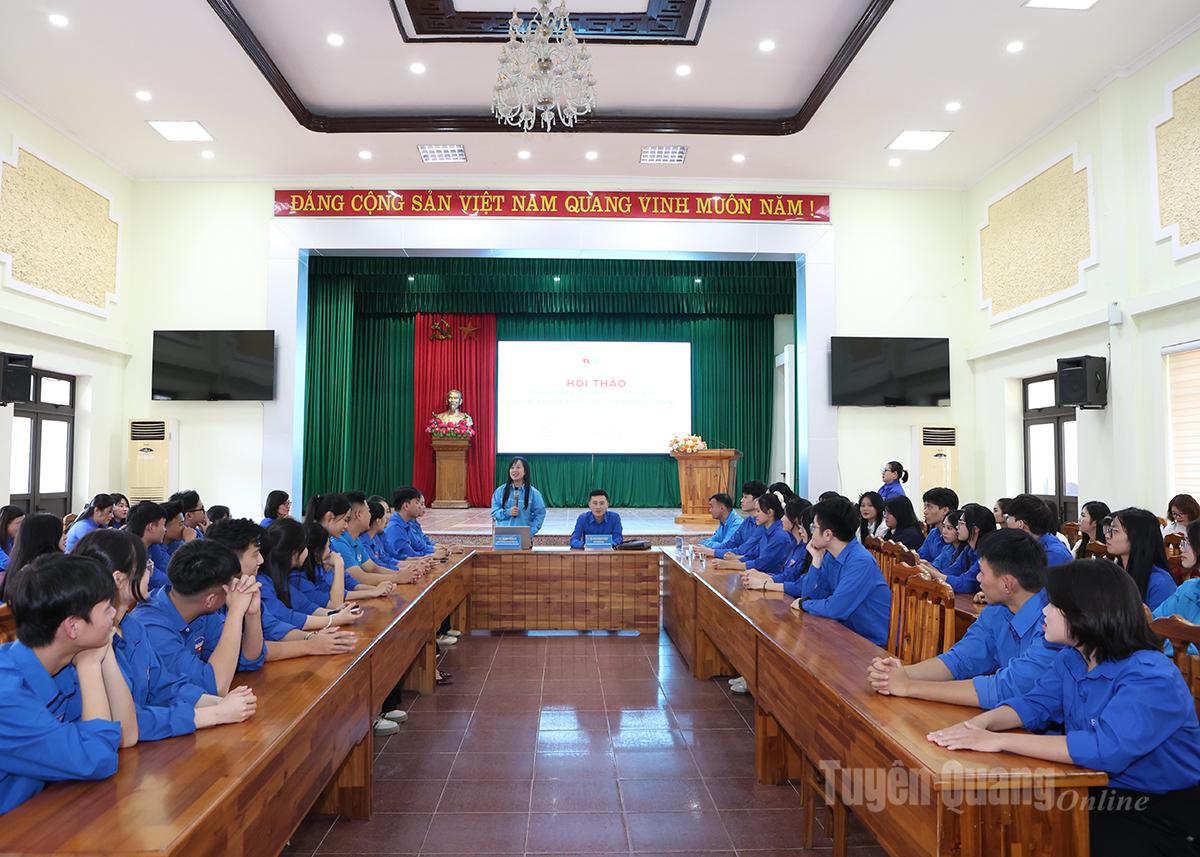 HỘI THẢO “CHUYỂN ĐỔI XANH - ĐỘNG LỰC THÚC ĐẨY PHÁT TRIỂN KINH TẾ, ĐẢM BẢO MÔI TRƯỜNG BỀN VỮNG”
